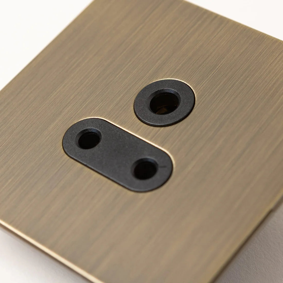 Antique Brass Switches and Sockets – Straight Knurled Design