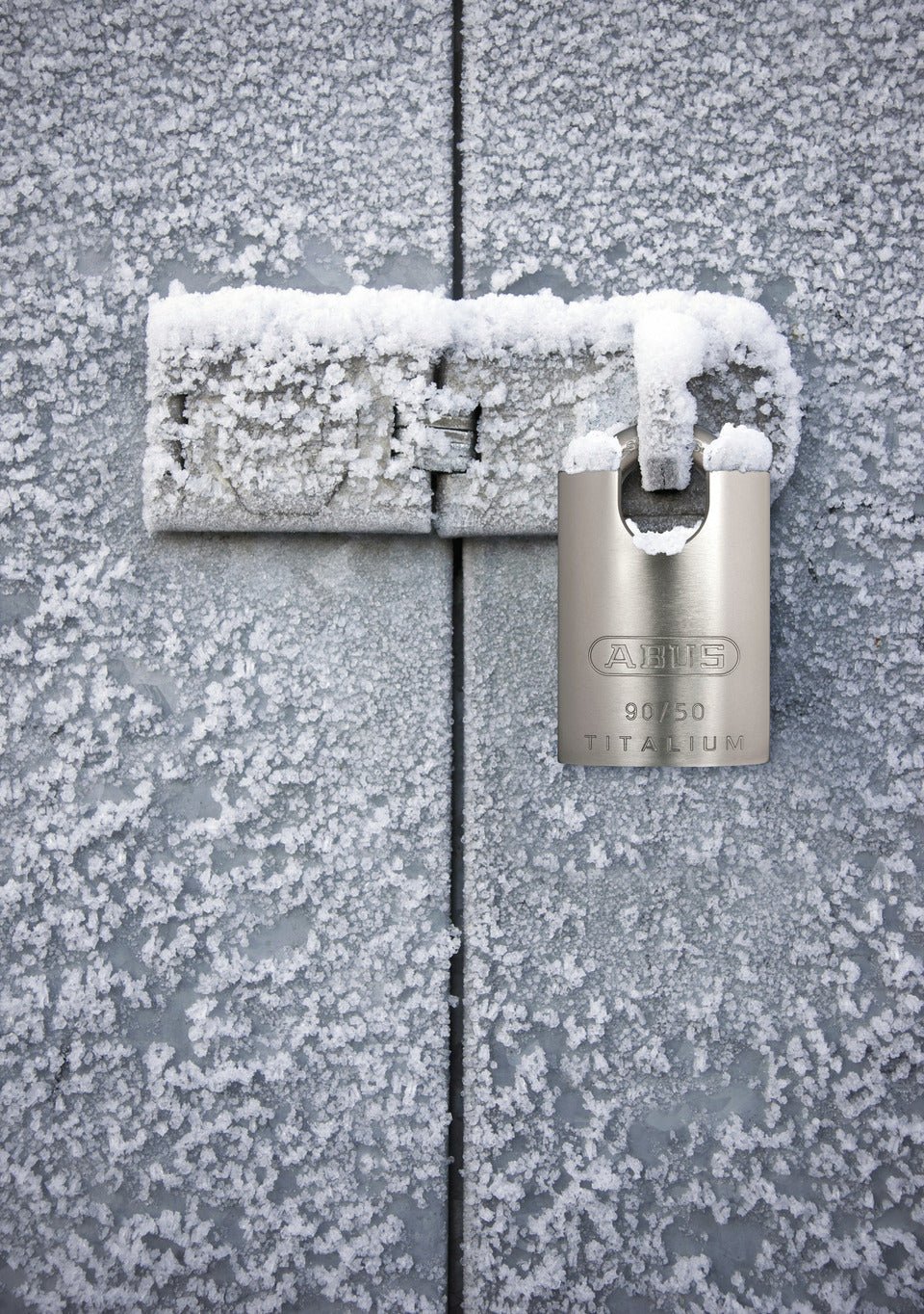 TITALIUM™ 90RK Series – Lightweight Closed Shackle Padlock 90RK/50 Love Handles uk