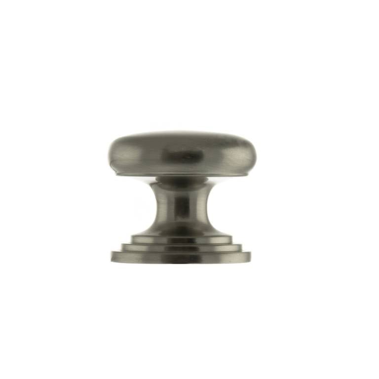 Atlantic Old English Lincoln Solid Brass Victorian Cabinet Knob in a polished finish measuring 38mm, featuring a rounded top and a detailed base, designed for concealed fix installation.