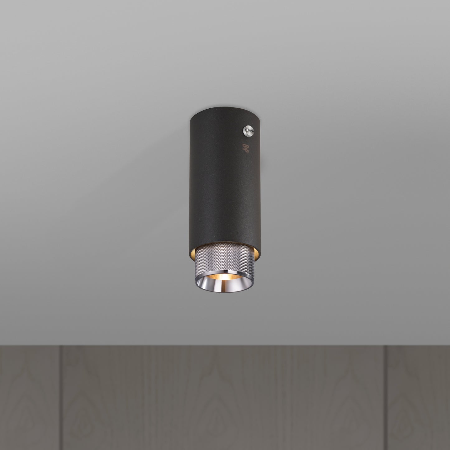 Exhaust Surface Cross Graphite