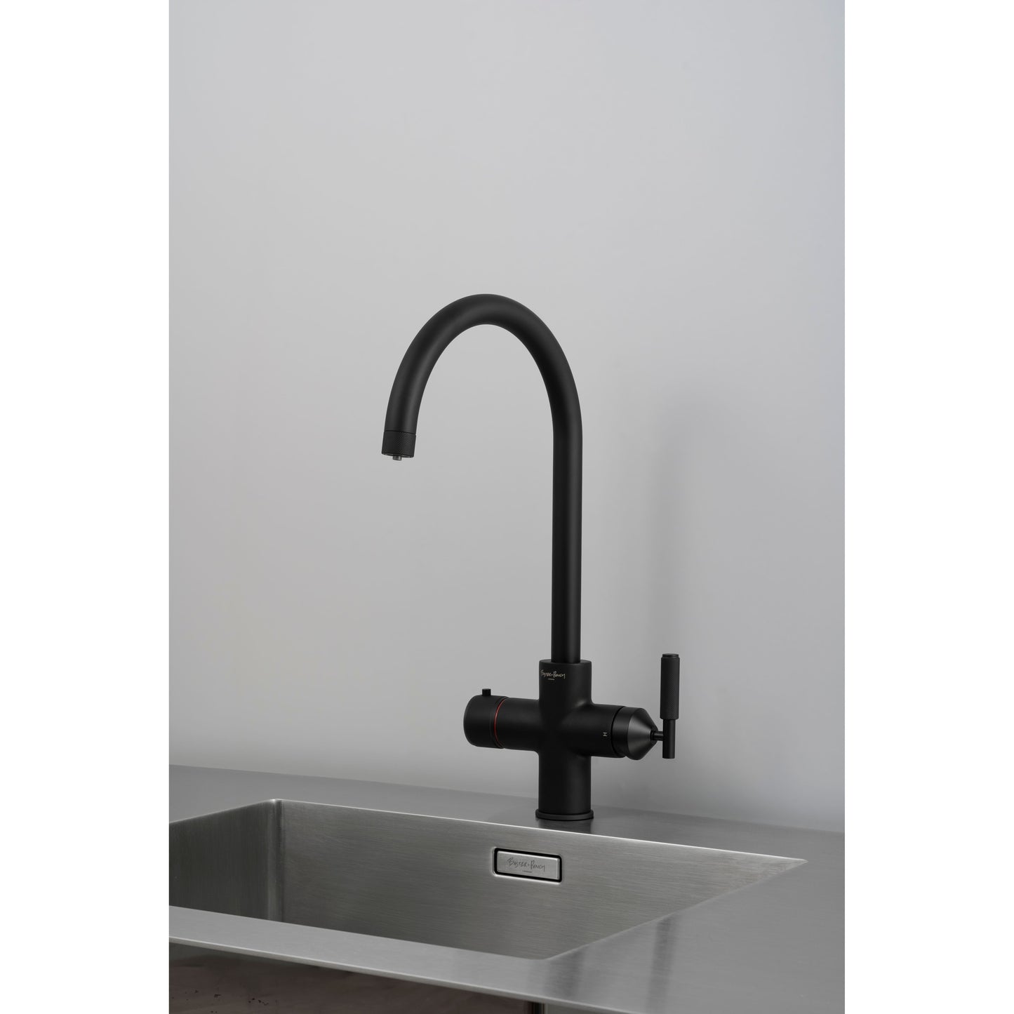 Cross 4 IN 1 UK Kitchen Tap
