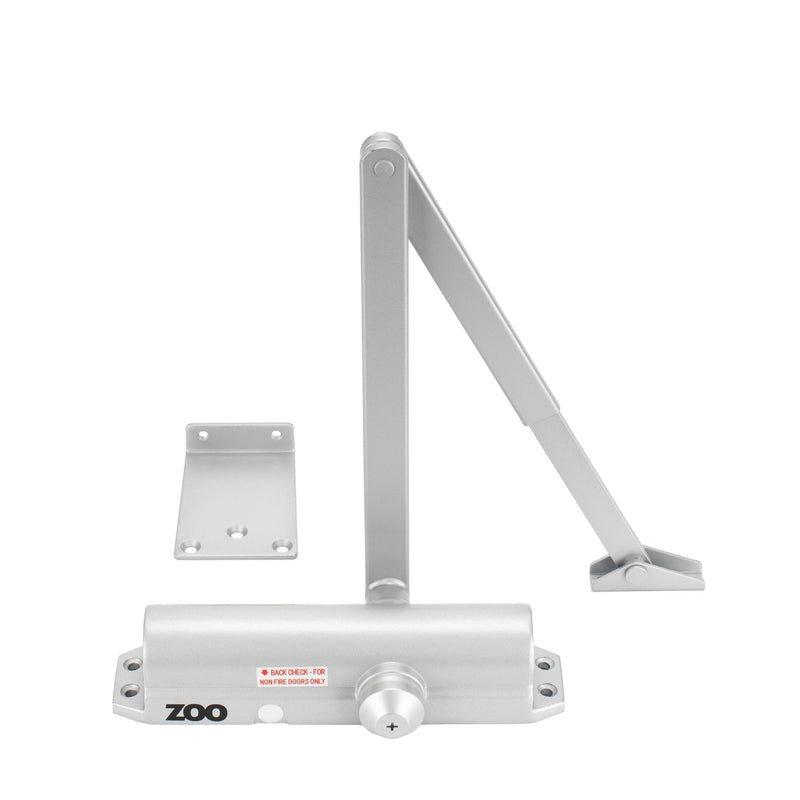 Zoo Hardware Size 2-4 Template Selectable Closer in silver finish features a flat arm design, with a mounting plate included. The closer is made of durable metal, ensuring efficient door closing performance.