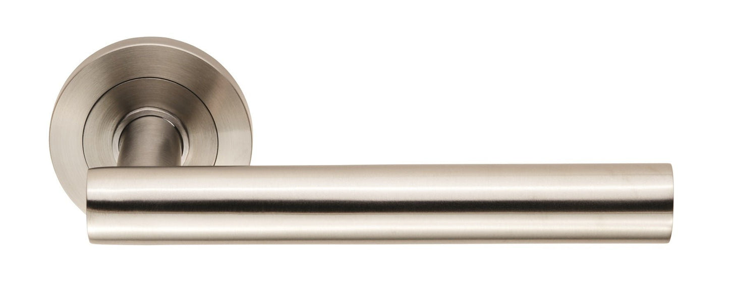 Carlisle Brass SWL Philadelphia Lever on Rose in brushed nickel, featuring a sleek cylindrical handle mounted on a circular rose.