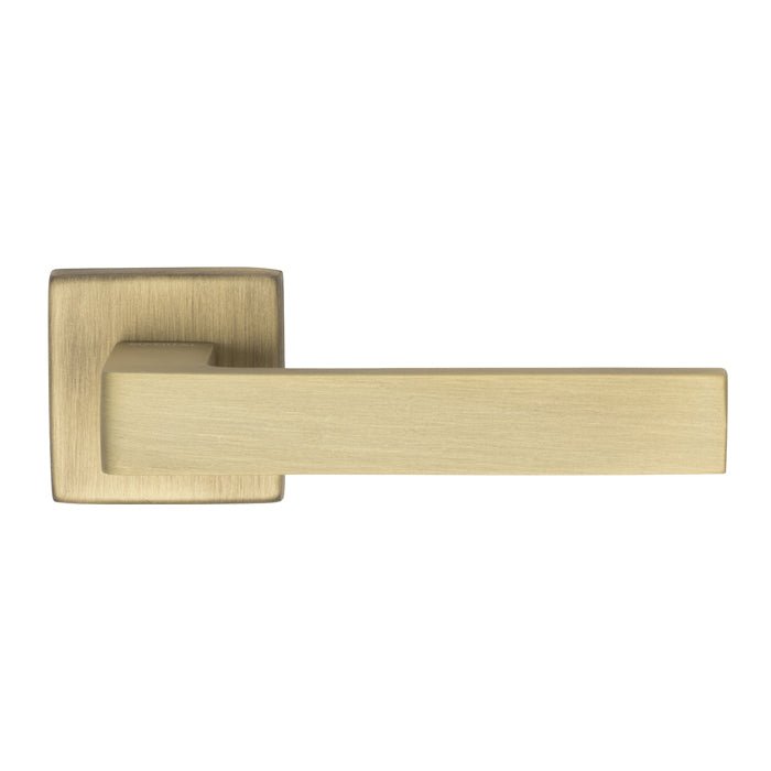 Carlisle Brass Manital Techna lever on square rose with a 51mm rose diameter, featuring a sleek, square handle design in a brushed brass finish.