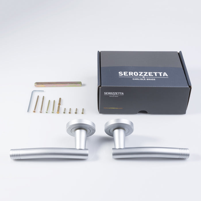 Carolina Lever On Rose