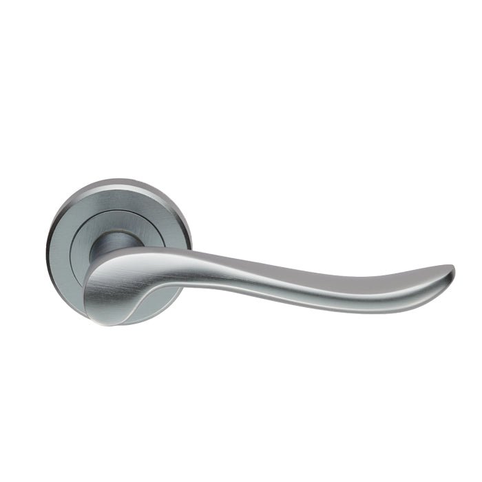 Carlisle Brass Verdun Lever On Rose in a sleek silver finish, featuring a smooth, curved lever and round rose design, suitable for modern door installations.