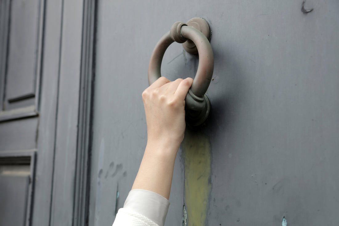 How to Fit a Door Knocker