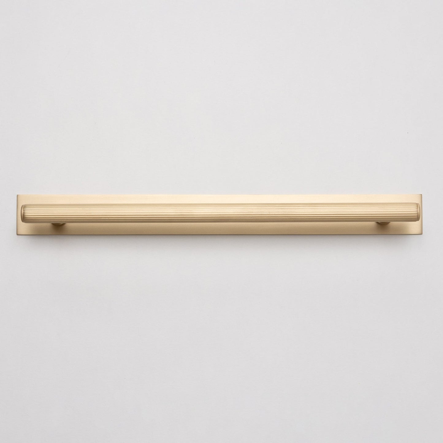 Solid Brass Straight Knurled Kitchen Pull Handles & Knobs - Satin Brass Finish