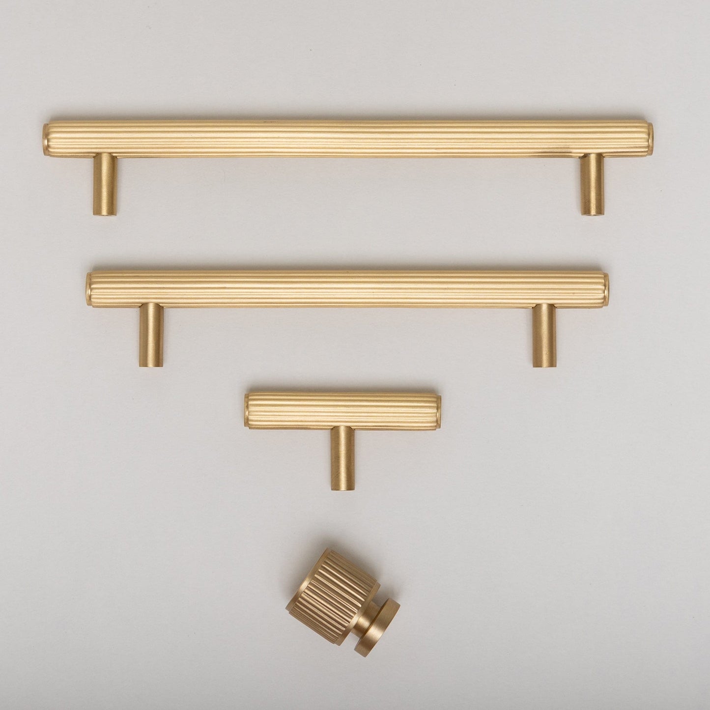 Solid Brass Straight Knurled Kitchen Pull Handles & Knobs - Satin Brass Finish