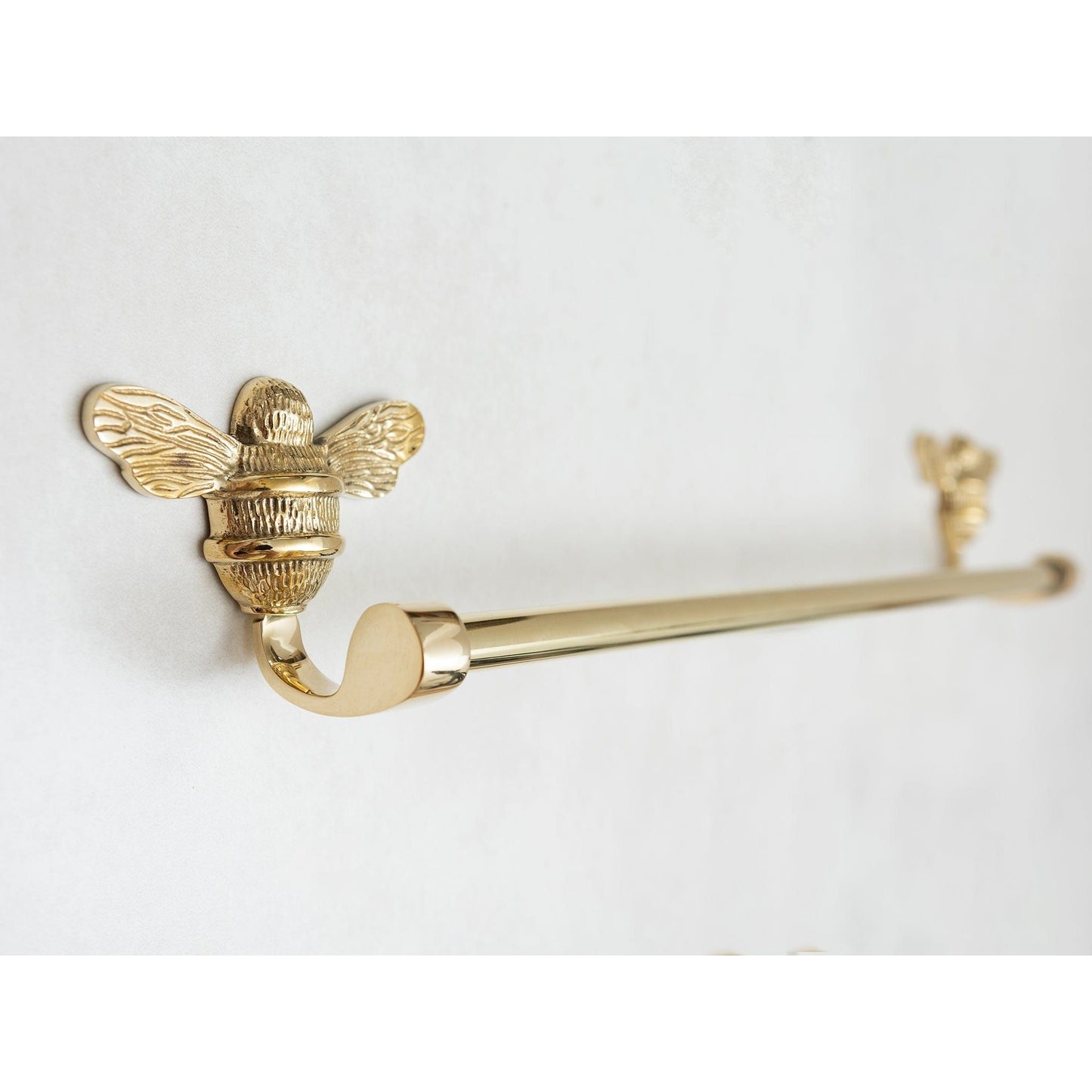 Brass bee Towel Rail with Bee - Brass bee