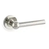 Siskin Lever on Rose