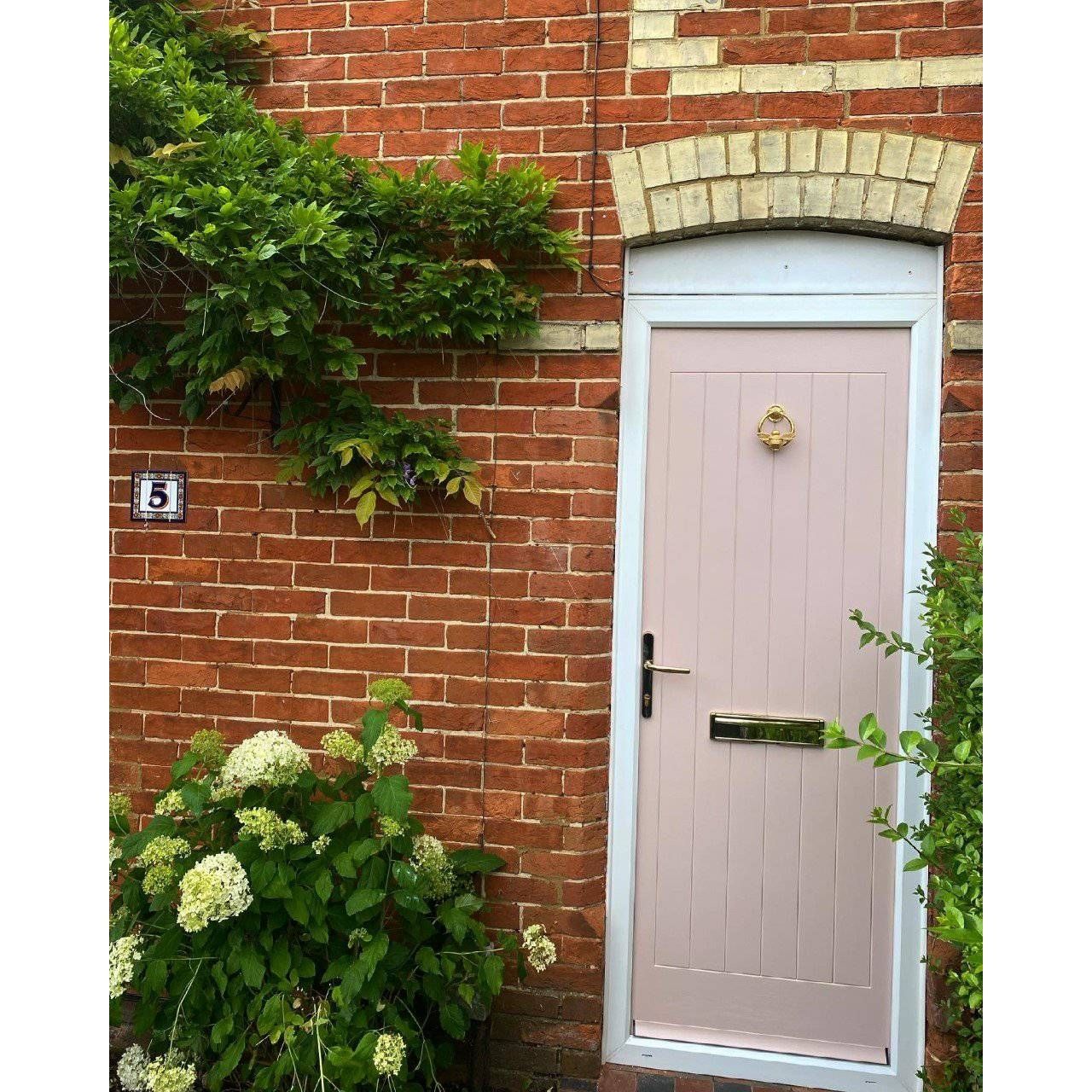 Bumble Bee Ring Brass Door Knocker - Brass Finish - Brass bee