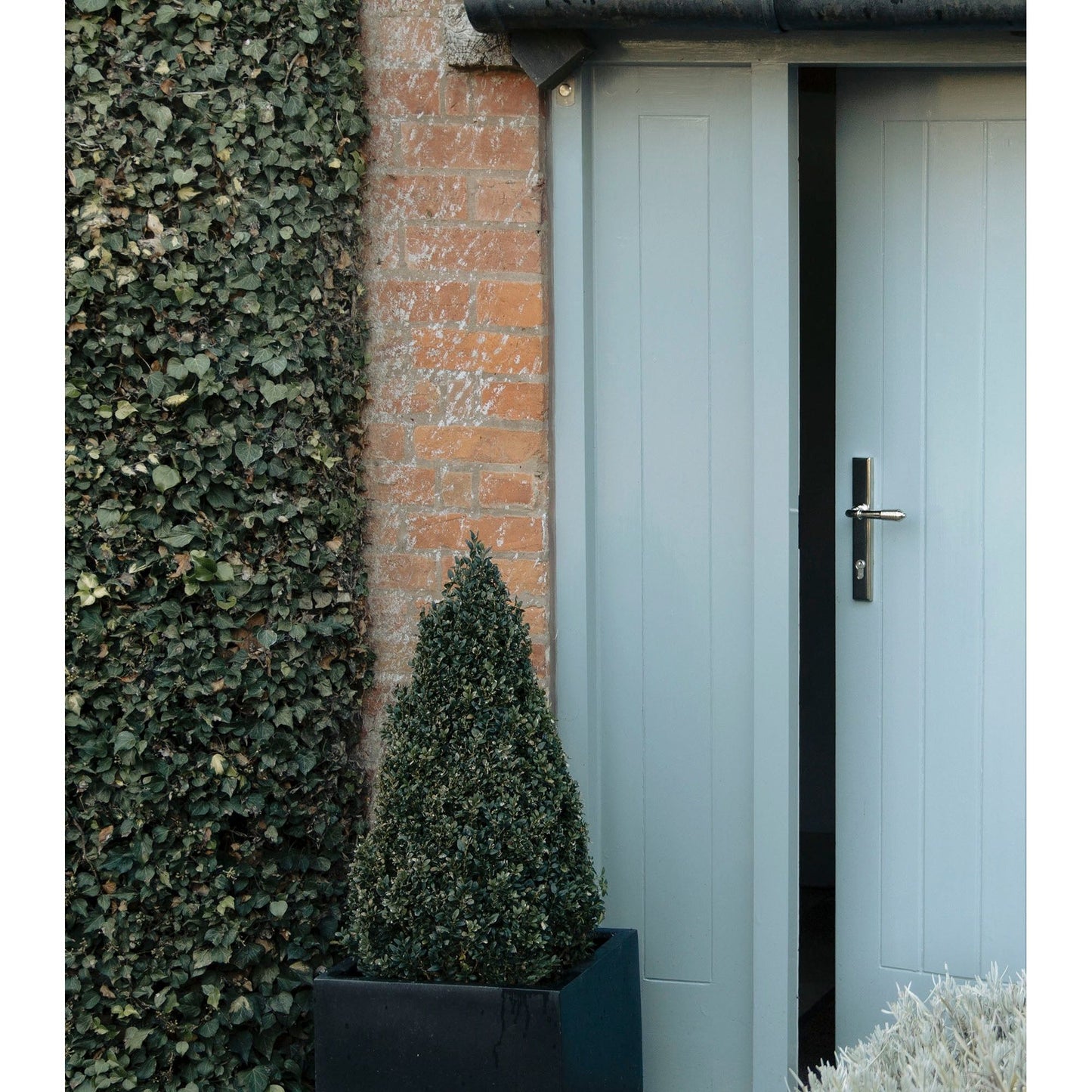 Reeded Slimline Lever Espag. Lock Set