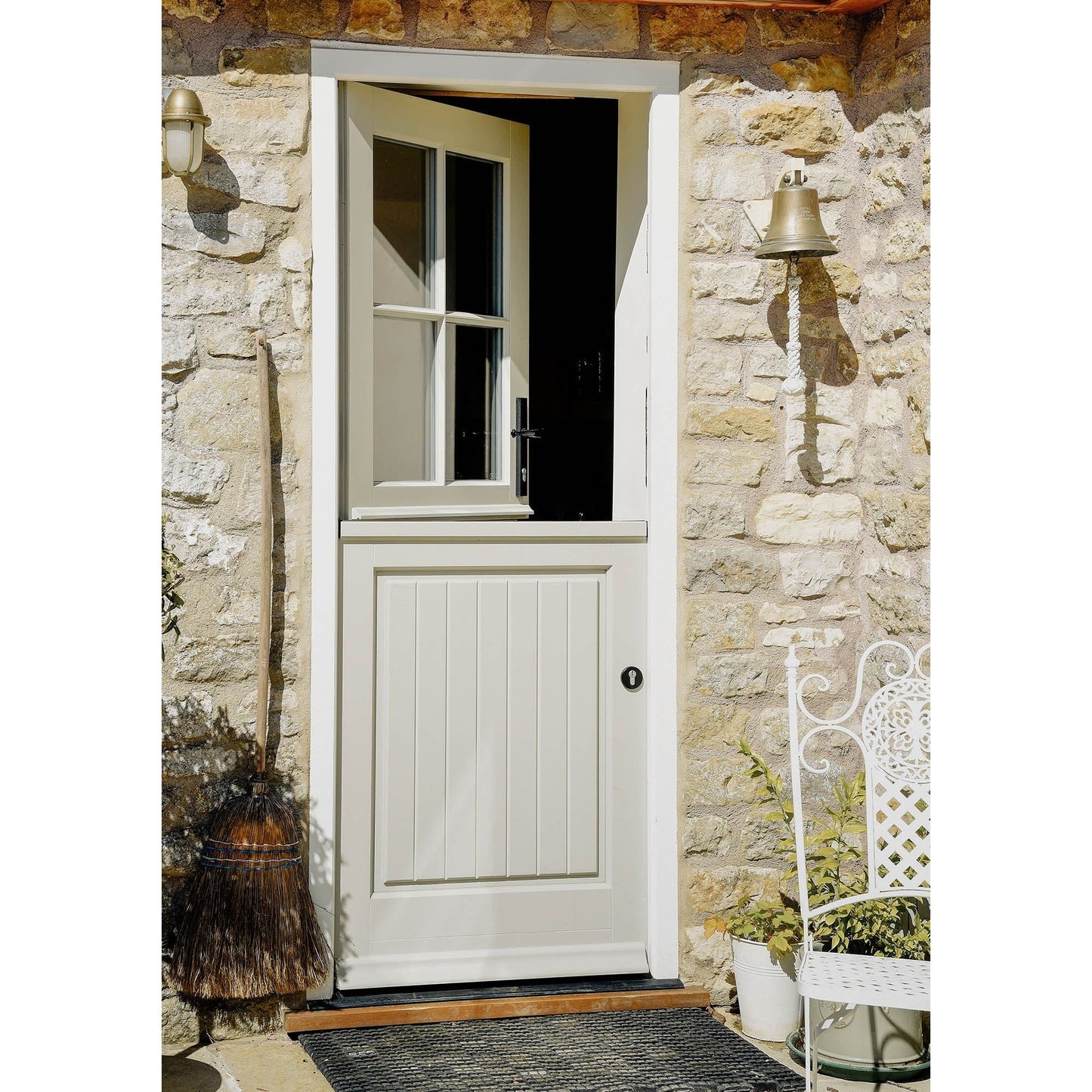 Regency Concealed Escutcheon