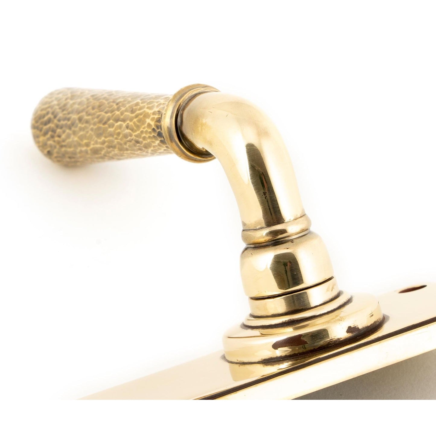 Hammered Newbury Lever Bathroom Set