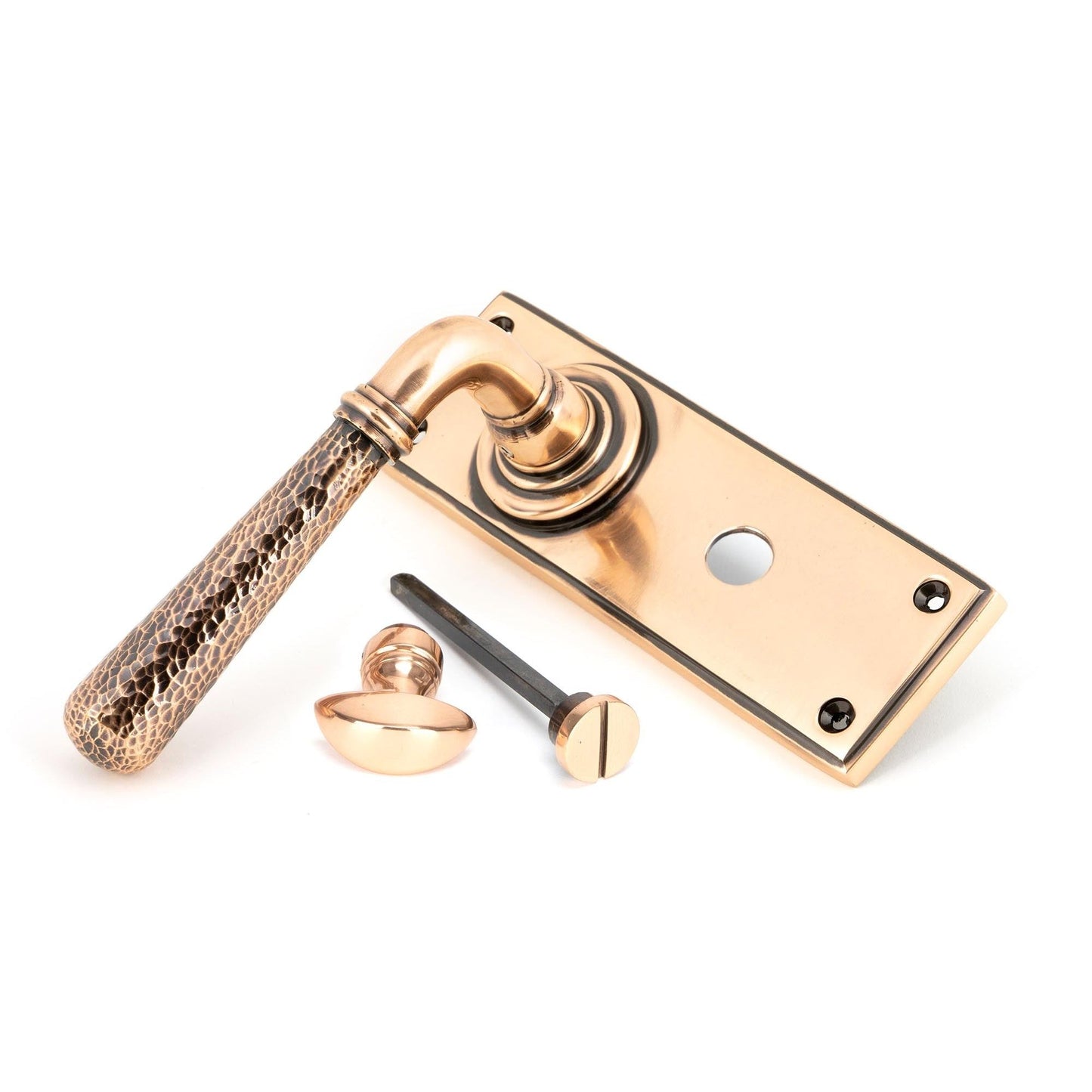 Hammered Newbury Lever Bathroom Set