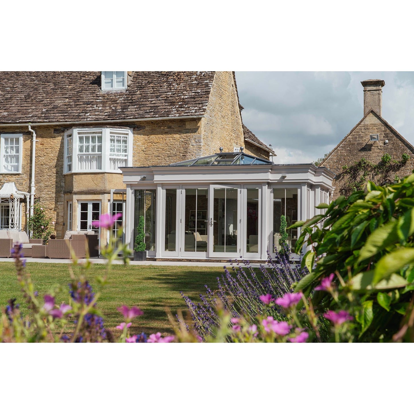 Newbury Slimline Lever Espag. Lock Set