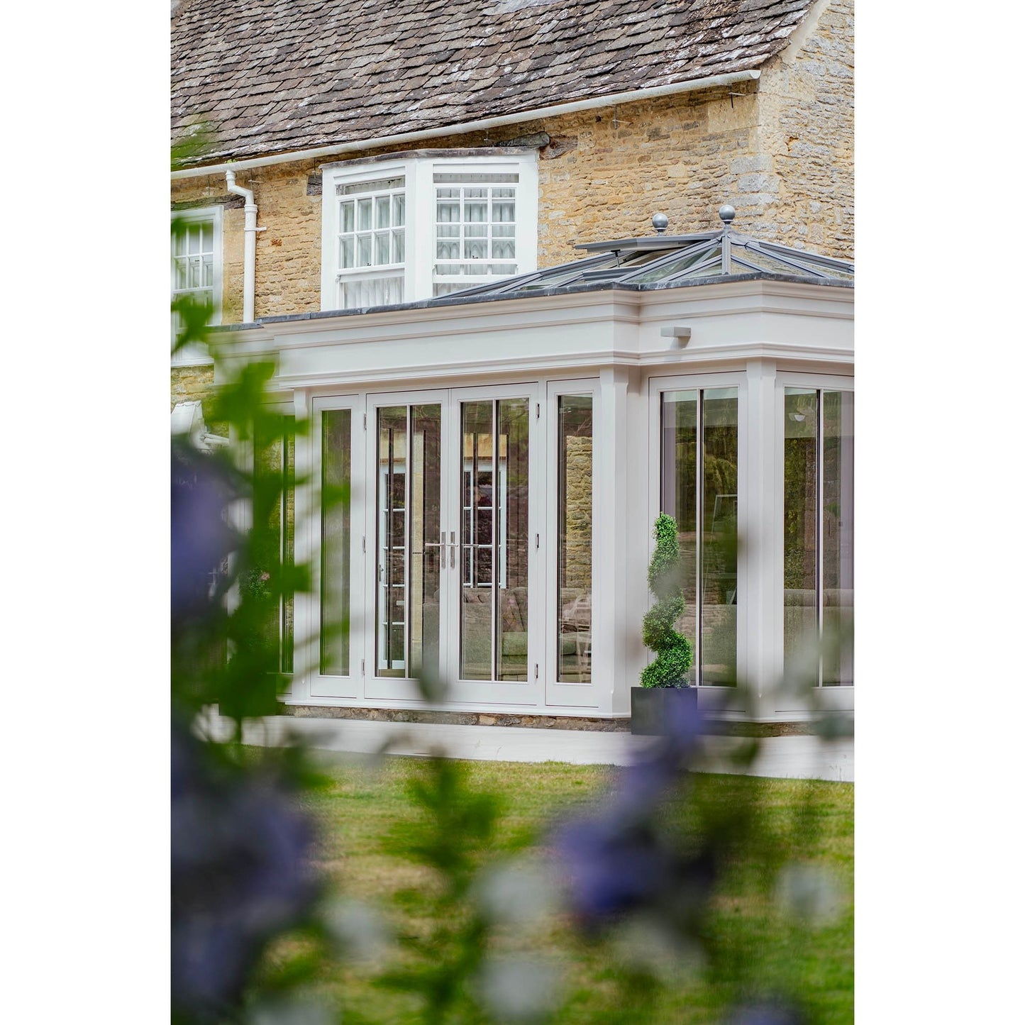 Newbury Slimline Lever Espag. Lock Set