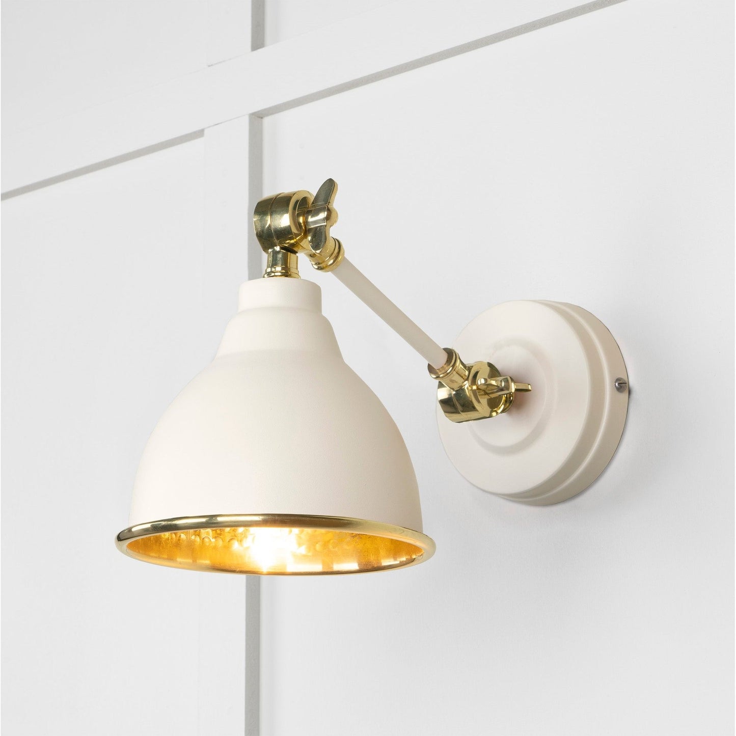 Hammered Brass Brindley Wall Light