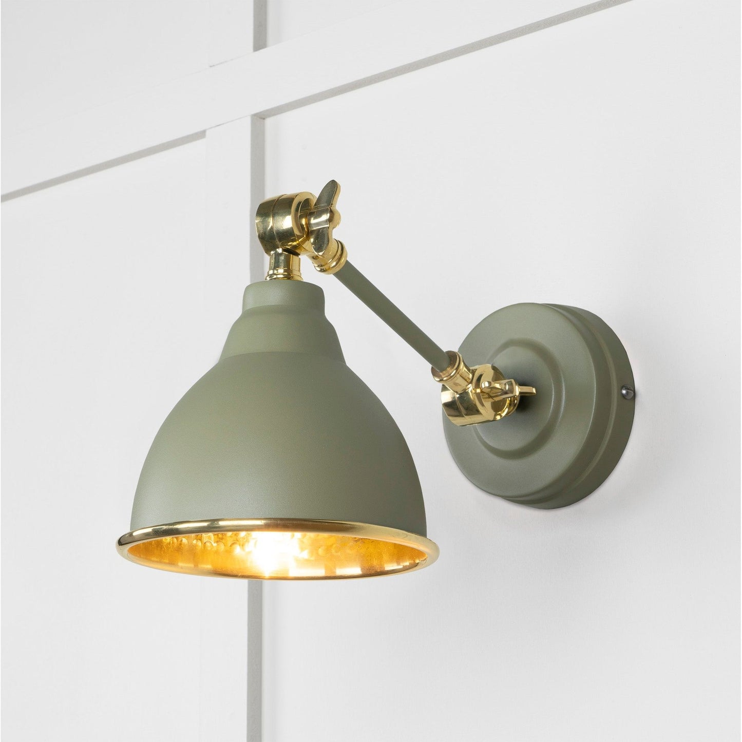 Hammered Brass Brindley Wall Light