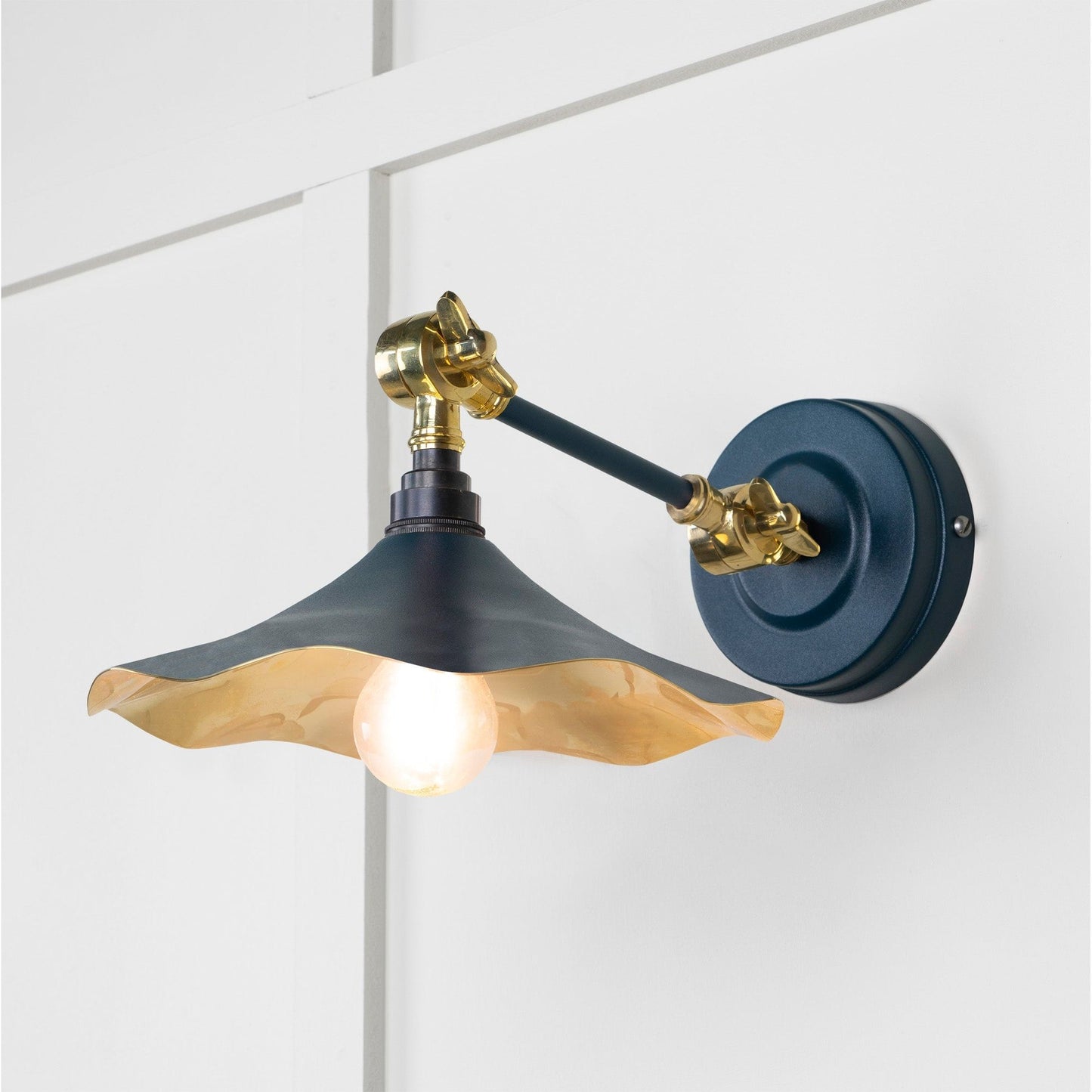 Smooth Brass Flora Wall Light