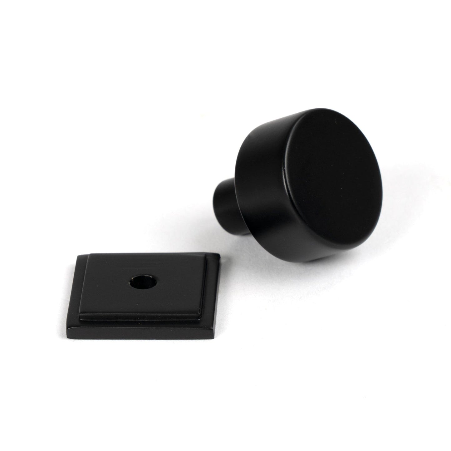 25mm Kelso Cabinet Knob