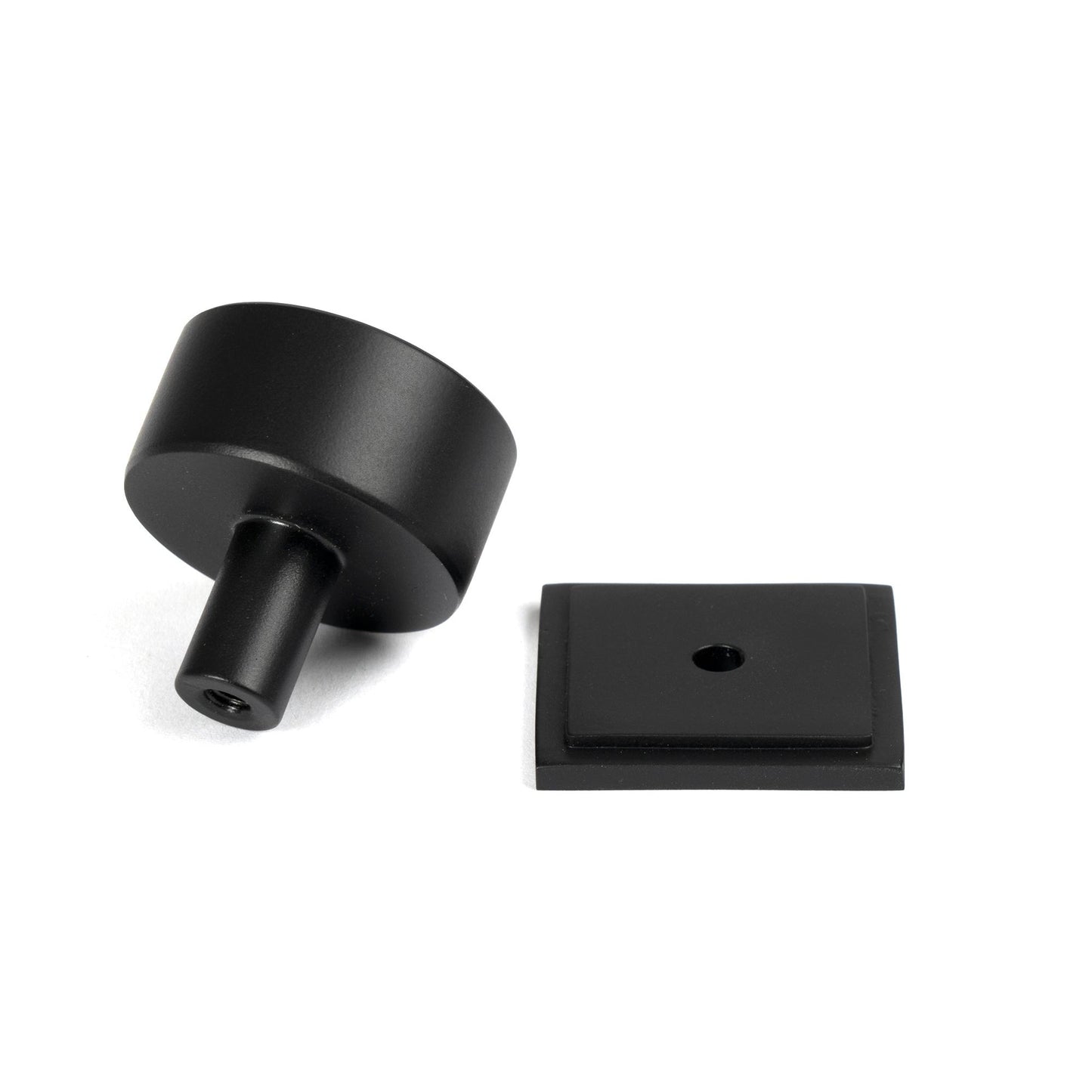 32mm Kelso Cabinet Knob