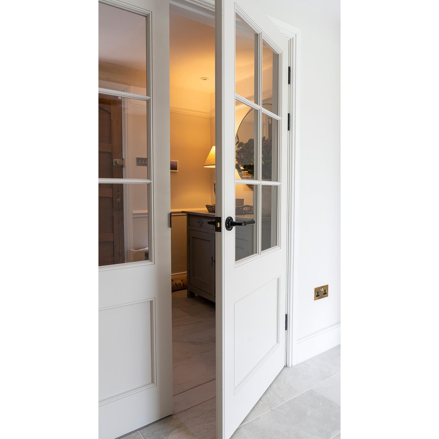 Newbury Lever on Rose Set