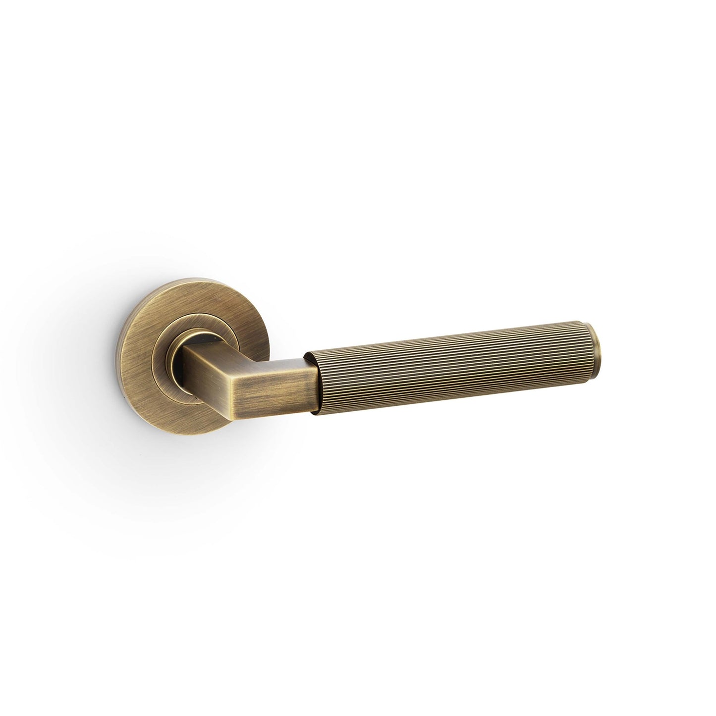 Reeded Hurricane Lever on Round Rose Antique Brass Love Handles uk