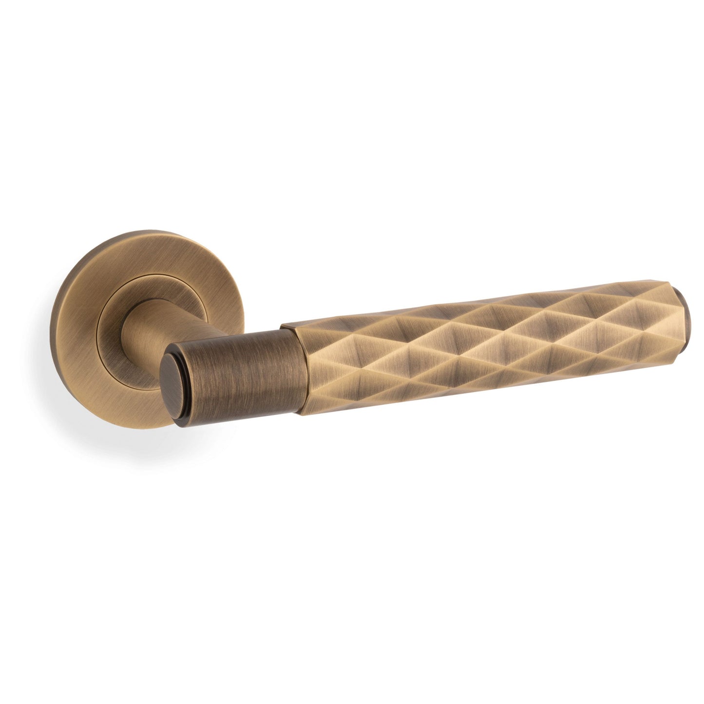 AW Diamond Cut Spitfire Lever on Round Rose
