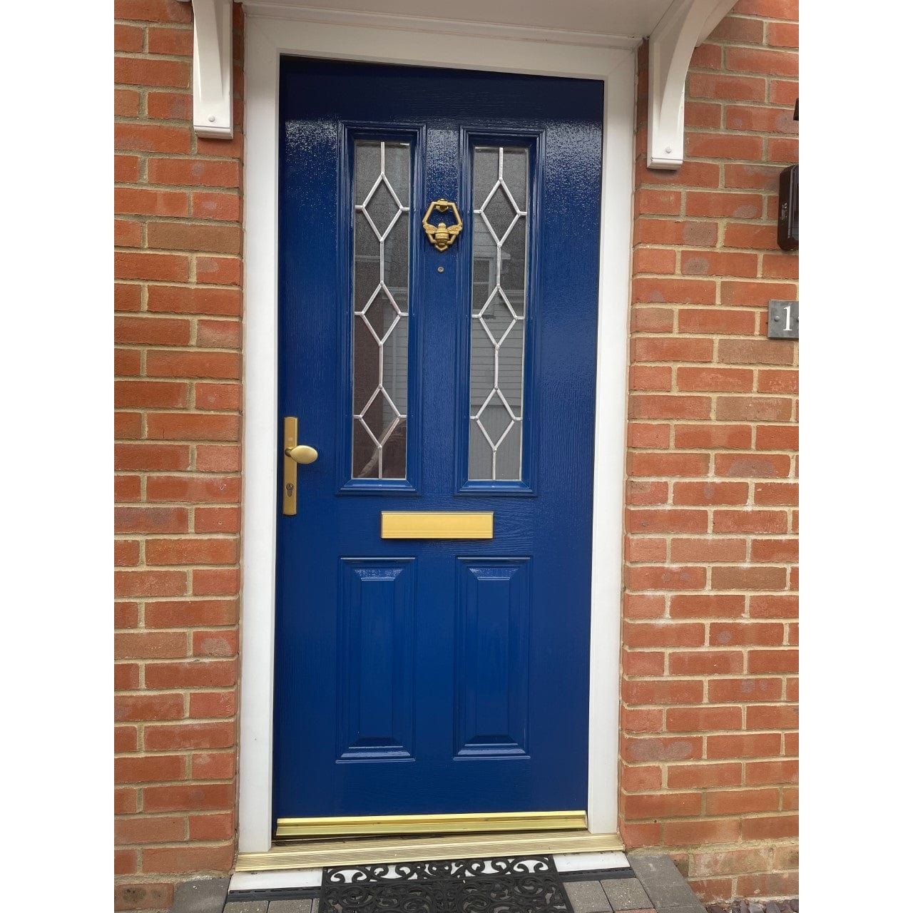 Brass Bumble Bee Honeycomb Door Knocker - Brass Finish - Brass bee