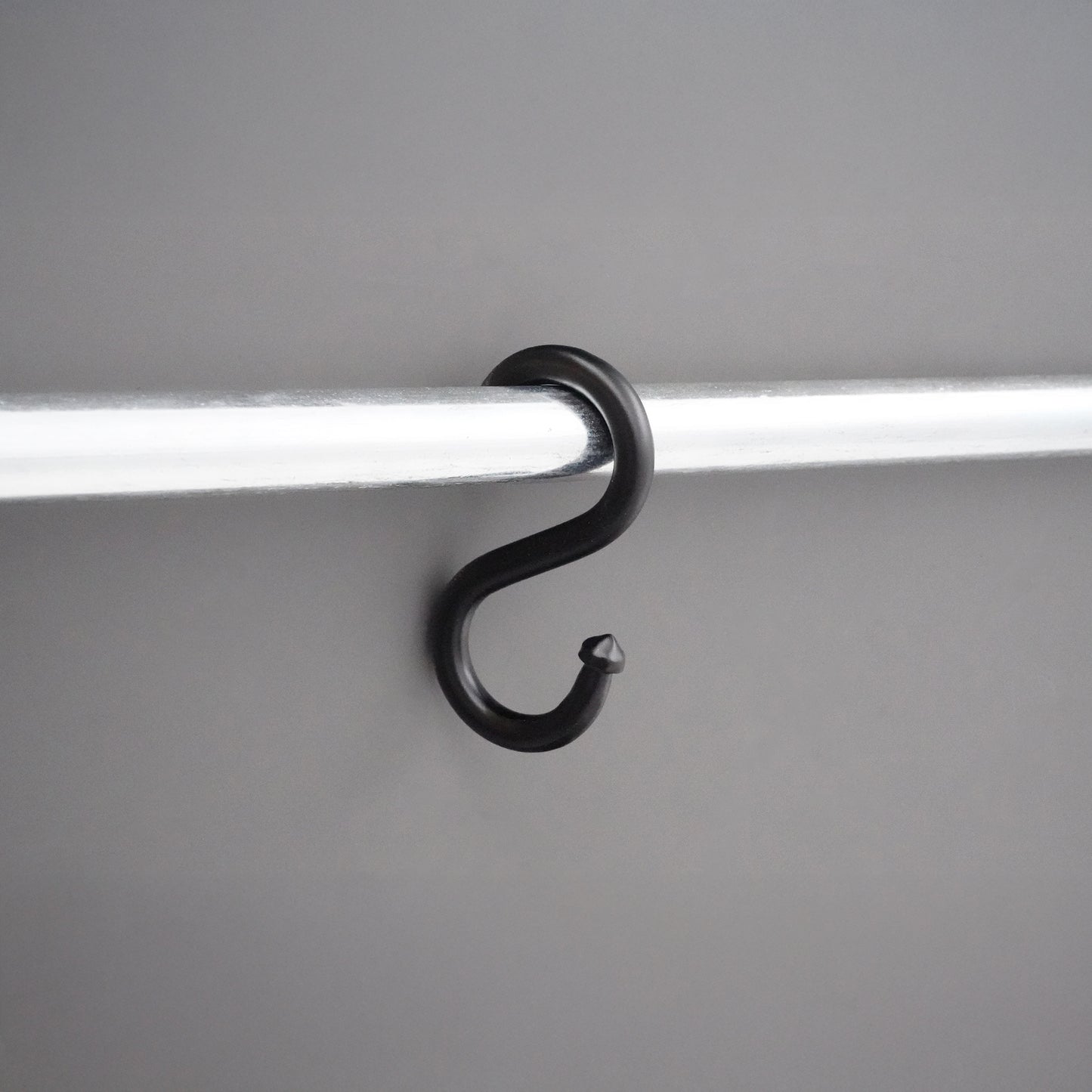 S - Hook