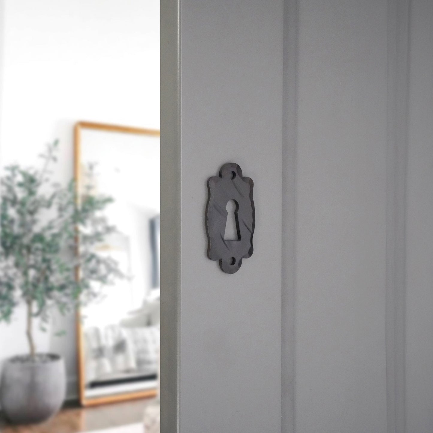 Spike Escutcheon