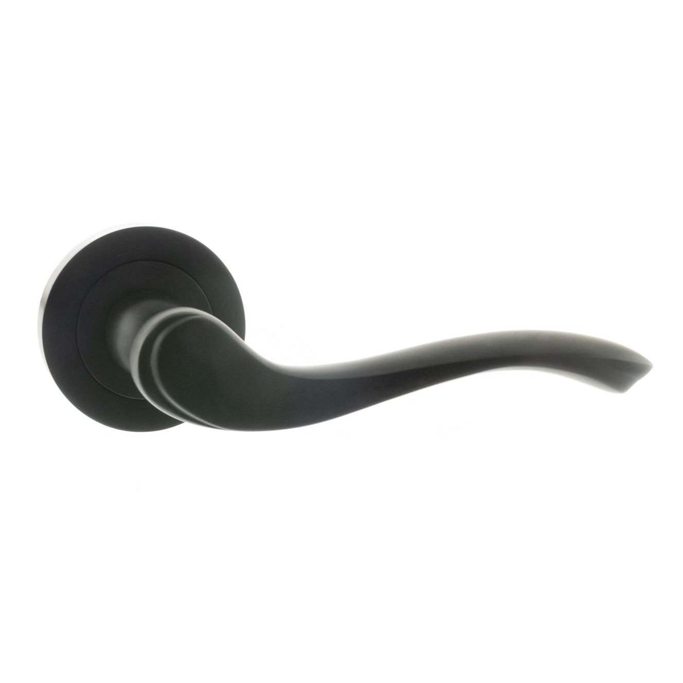 Old English Warwick Lever Door Handle on Round Rose