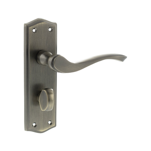 Old English Warwick WC Lever Door Handle on Backplate