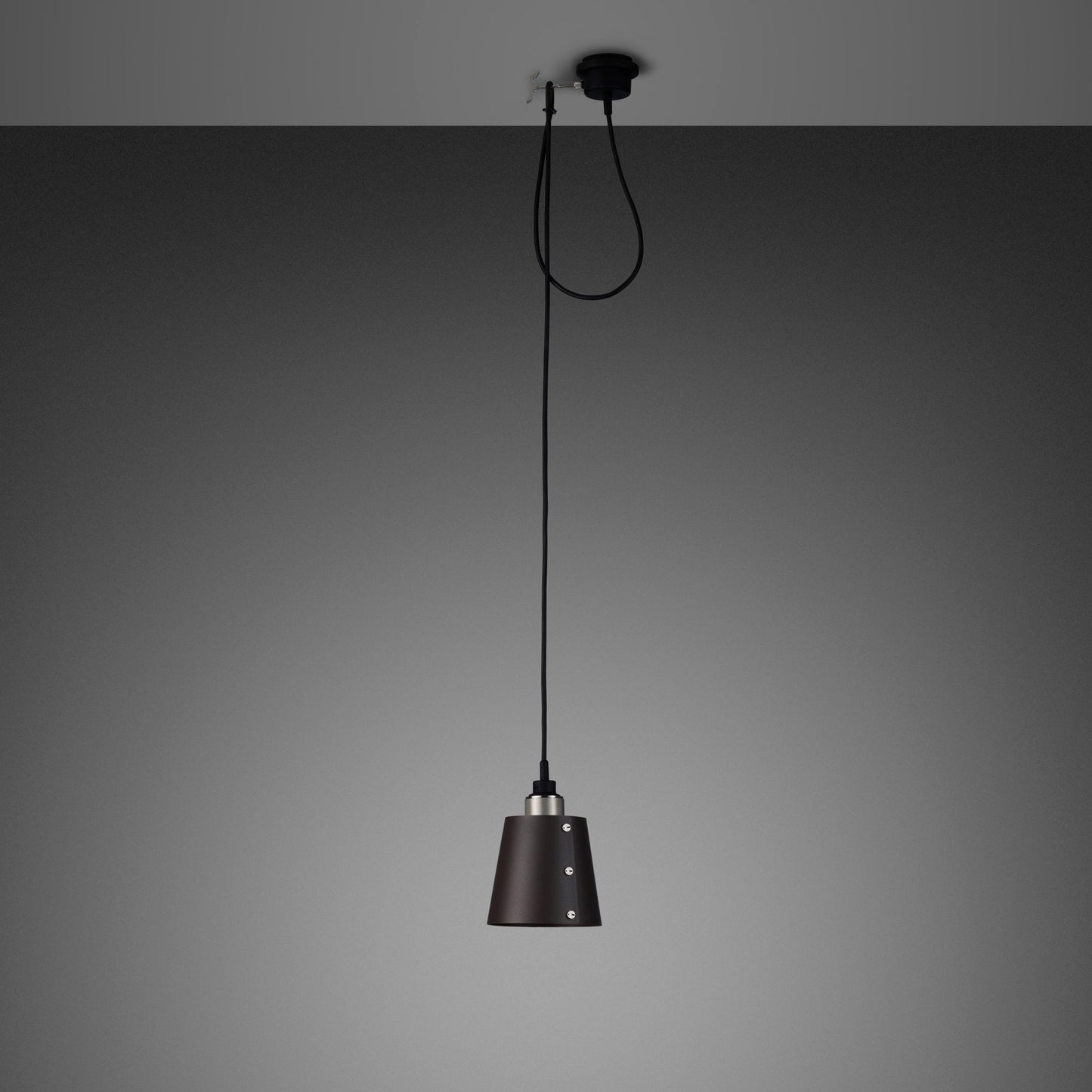 Hooked 1.0 Small Graphite