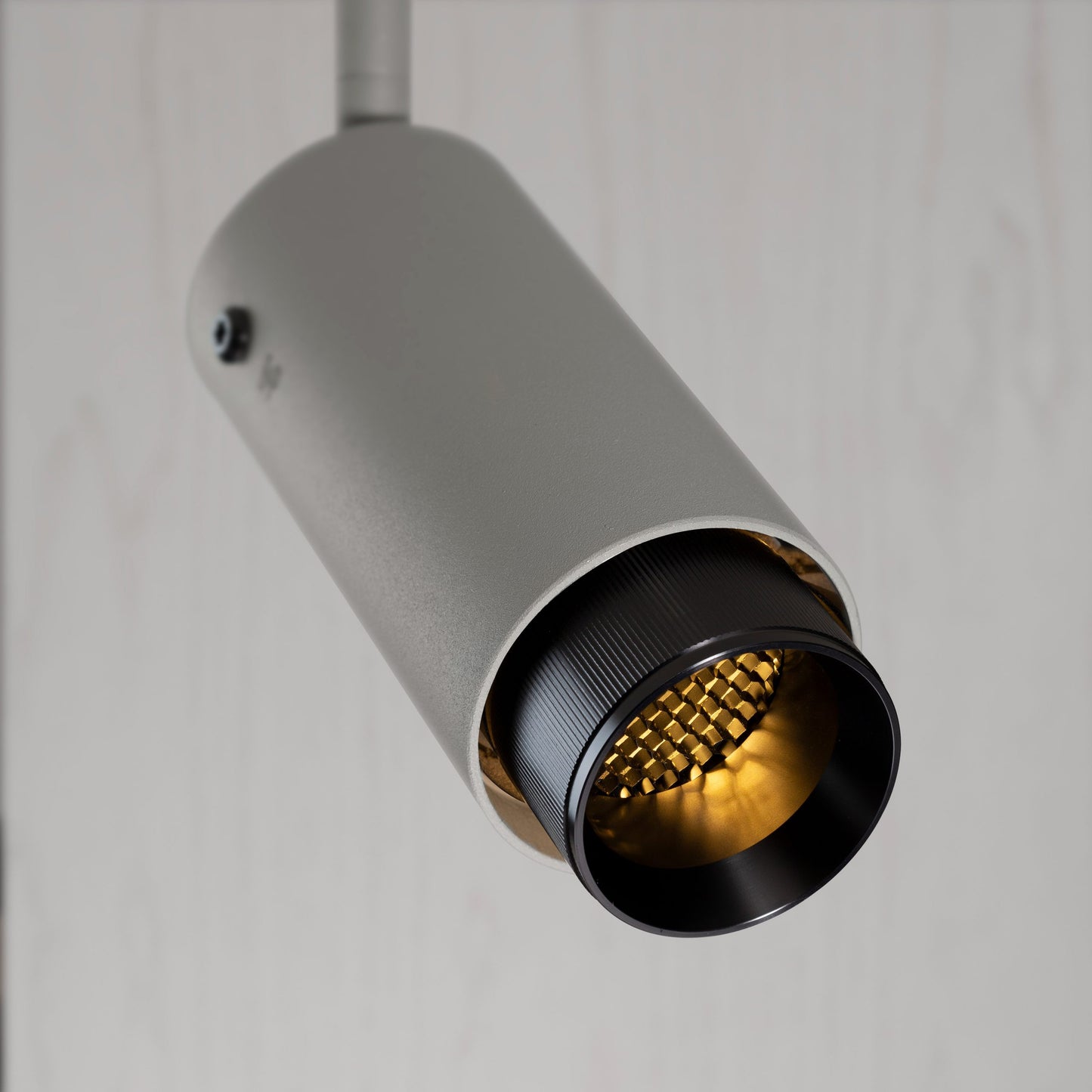 Exhaust Spot Linear Stone