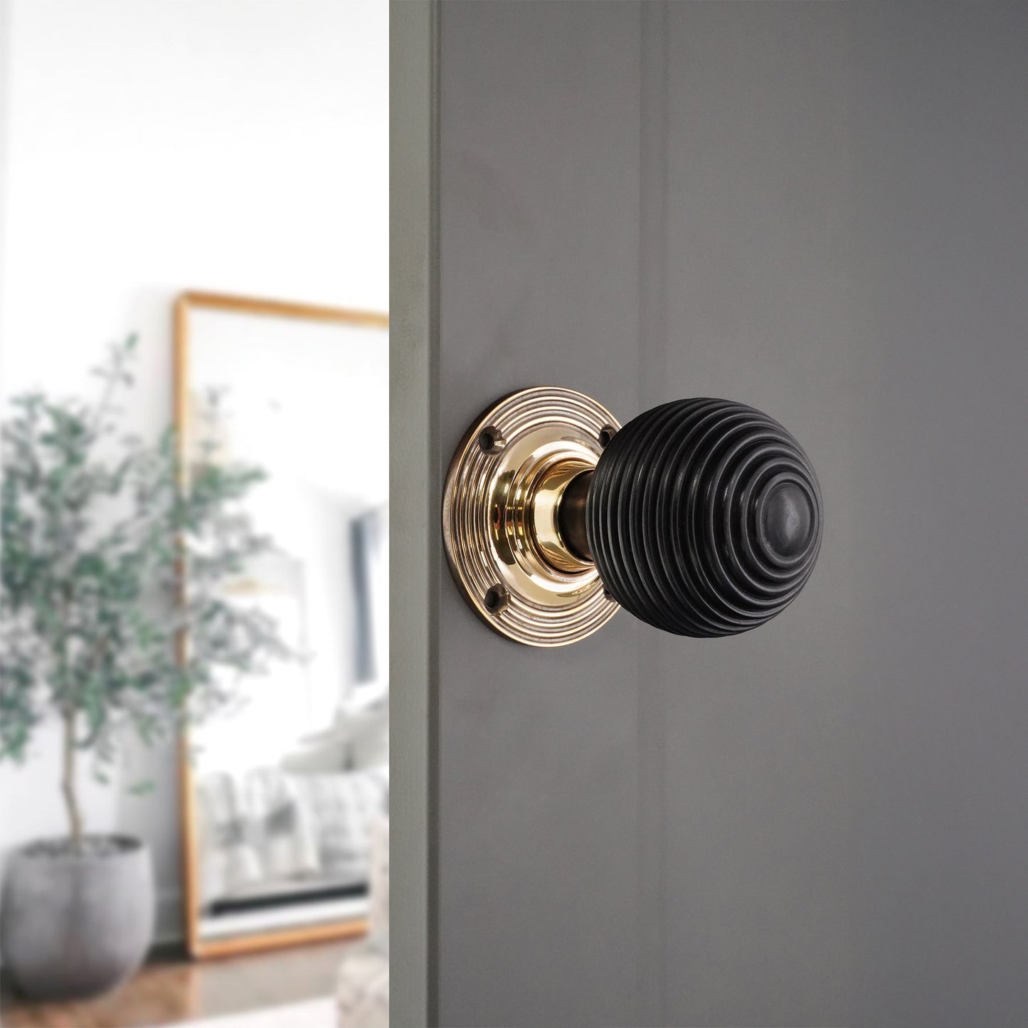 Ebony Beehive Rim/Mortice Door Knob