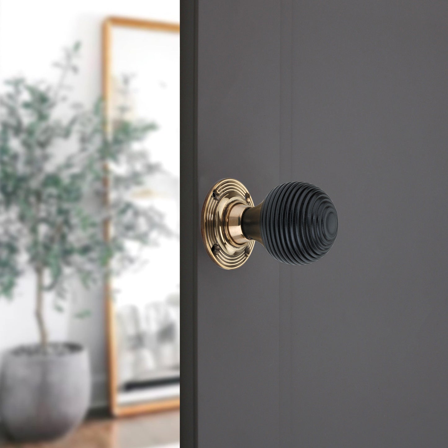 Ebonised Beehive Mortice/Rim Door Knob