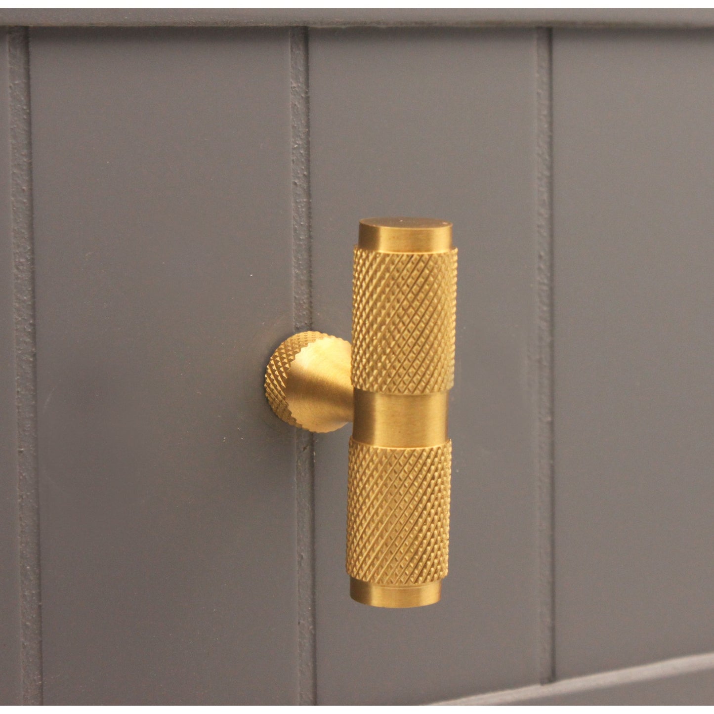 Knurled T bar Cupboard Pull