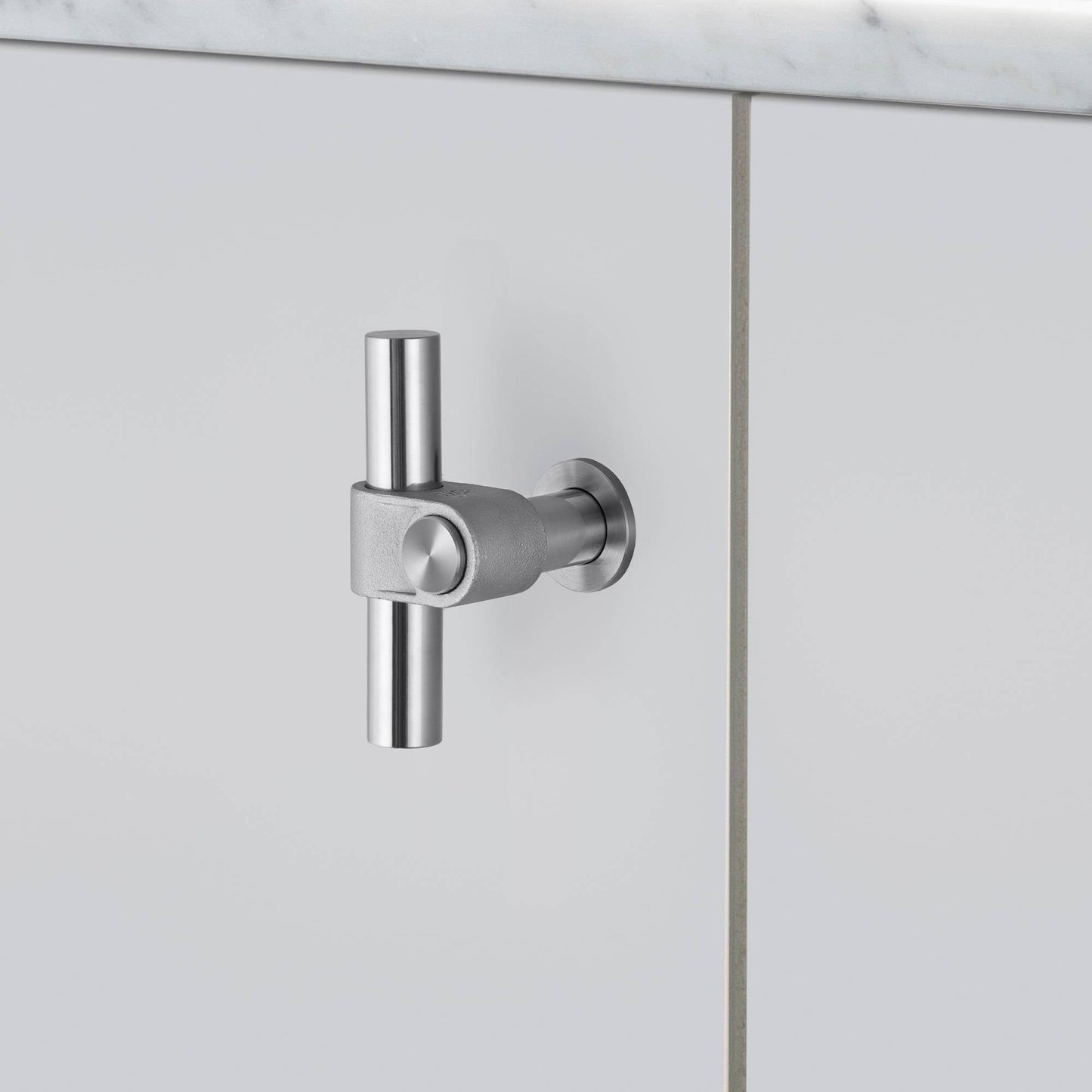 Buster + Punch Bathroom Product Sku Size Finish 1 Finish 2 Ex Vat Inc Vat T-BAR / Cast Steel