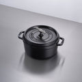 Buster + Punch Cocotte / 24CM / Cross / Staub / Black Steel