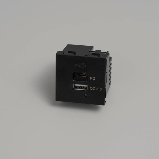 Buster + Punch Usb Module / Usb A+c Quickcharge / 45 Mm Black