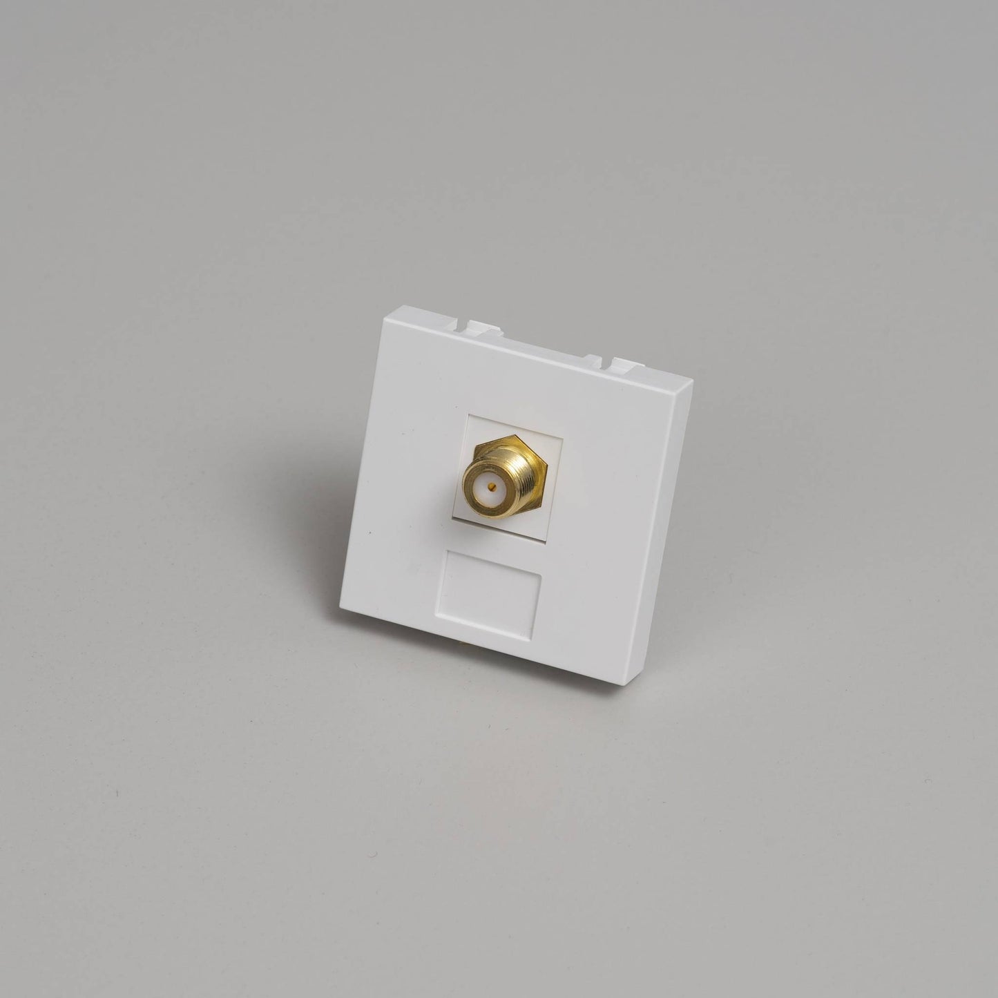 Buster + Punch Tv Module / 45 Mm White