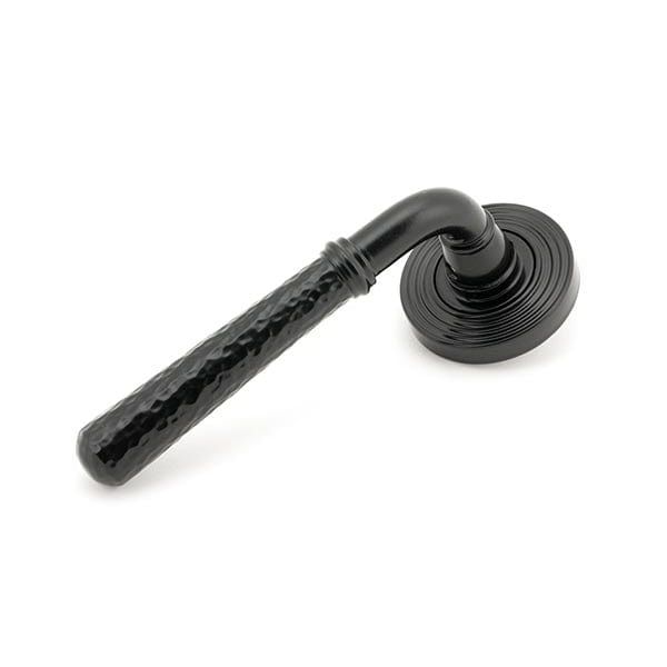 From The Anvil Handles Beehive Black Hammered Newbury Lever on Rose Set (Plain) - Unsprung
