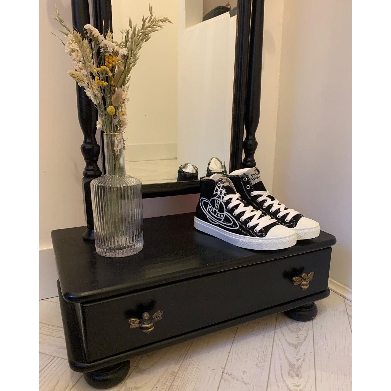 Brass Bee Drawer Cabinet Knob - Antique Brass Finish - Brass bee