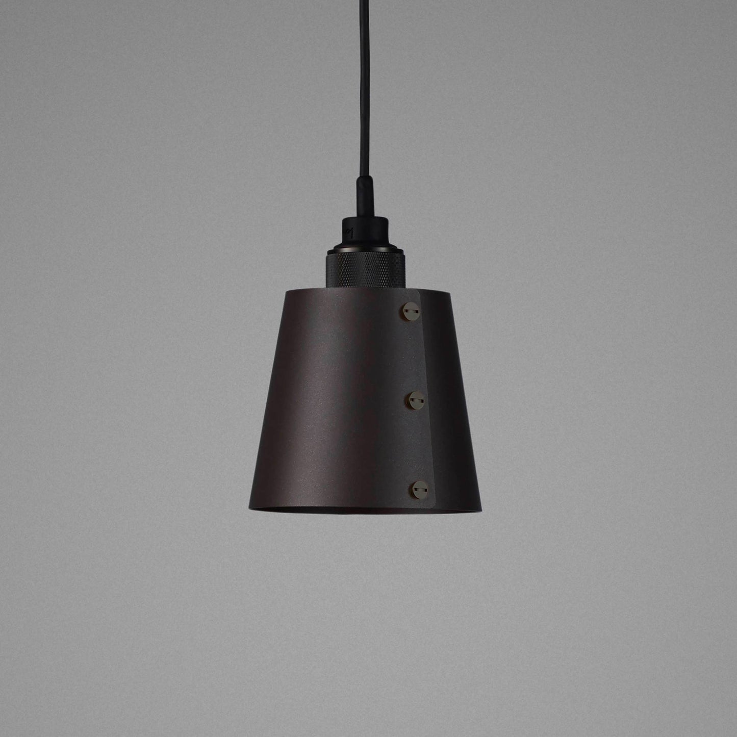 Buster + Punch Hooked 1.0 / Small / Cross / Graphite