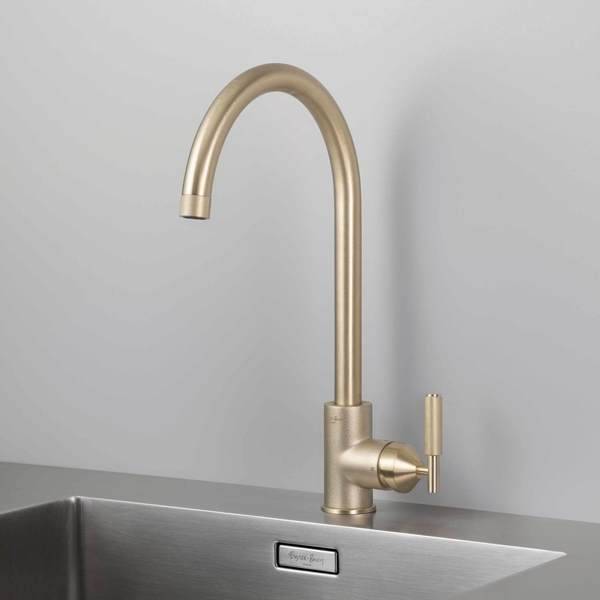 Buster + Punch Kitchen Product Sku Size Finish 1 Finish 2 Ex Vat Inc Vat Uk Kitchen Tap / Mixer / Cross Blond Brass