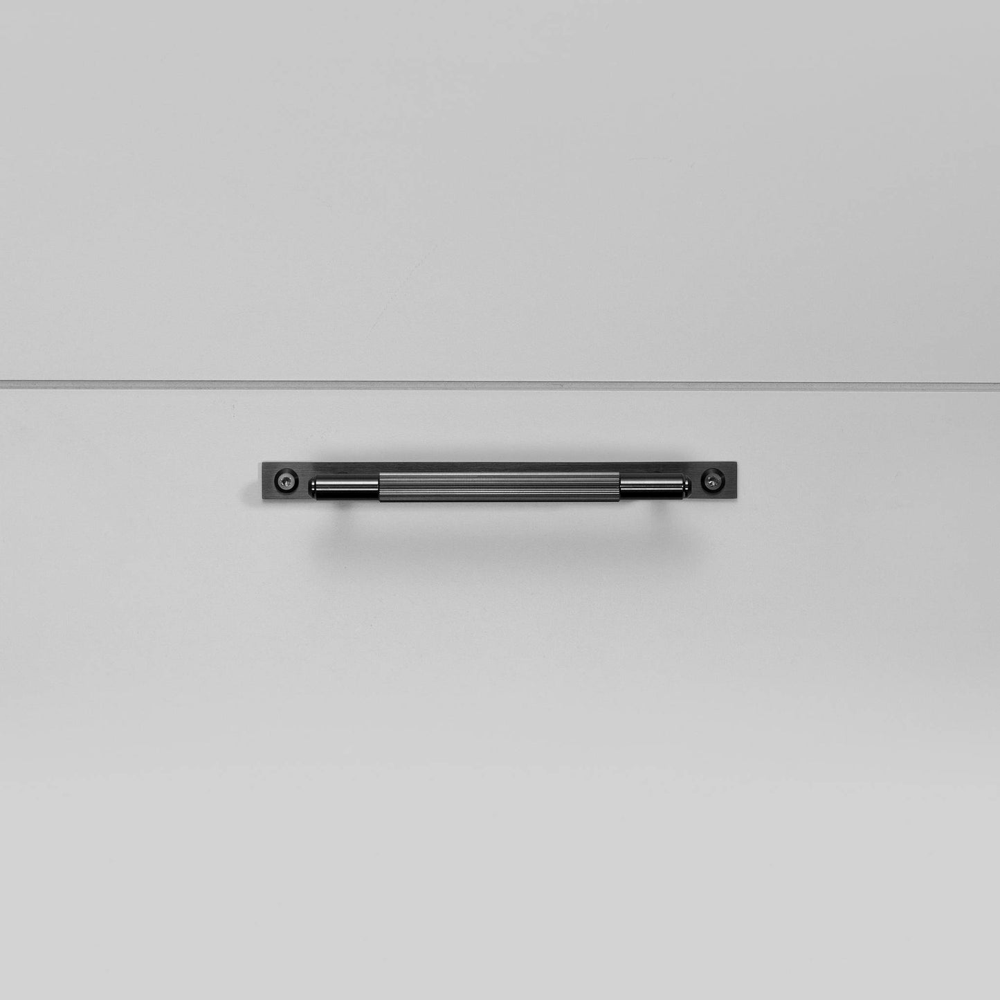 Buster + Punch Pull Bar / Plate / Linear