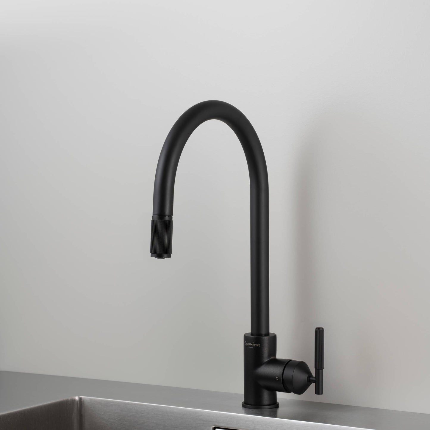 Buster + Punch Uk Kitchen Tap / PULL-OUT Mixer / Linear Welders Black